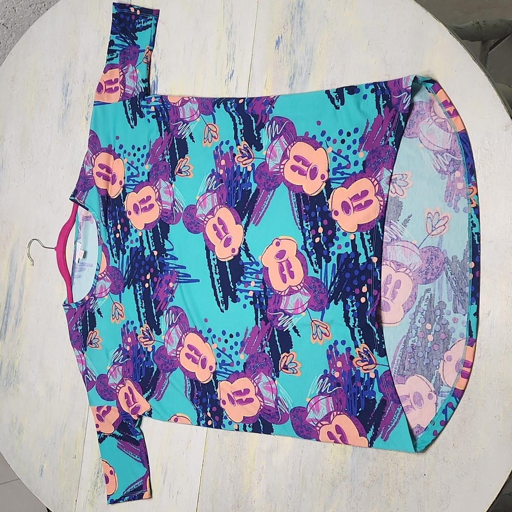 Disney x LuLaRoe Irma Shirt Size XS Minnie Mouse